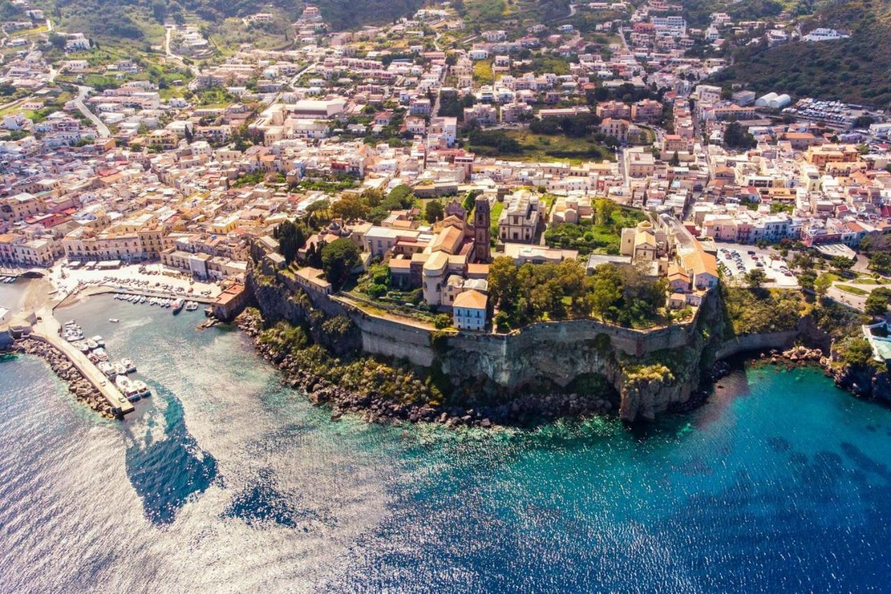 Villa Garibaldi Lipari  Eksteriør billede