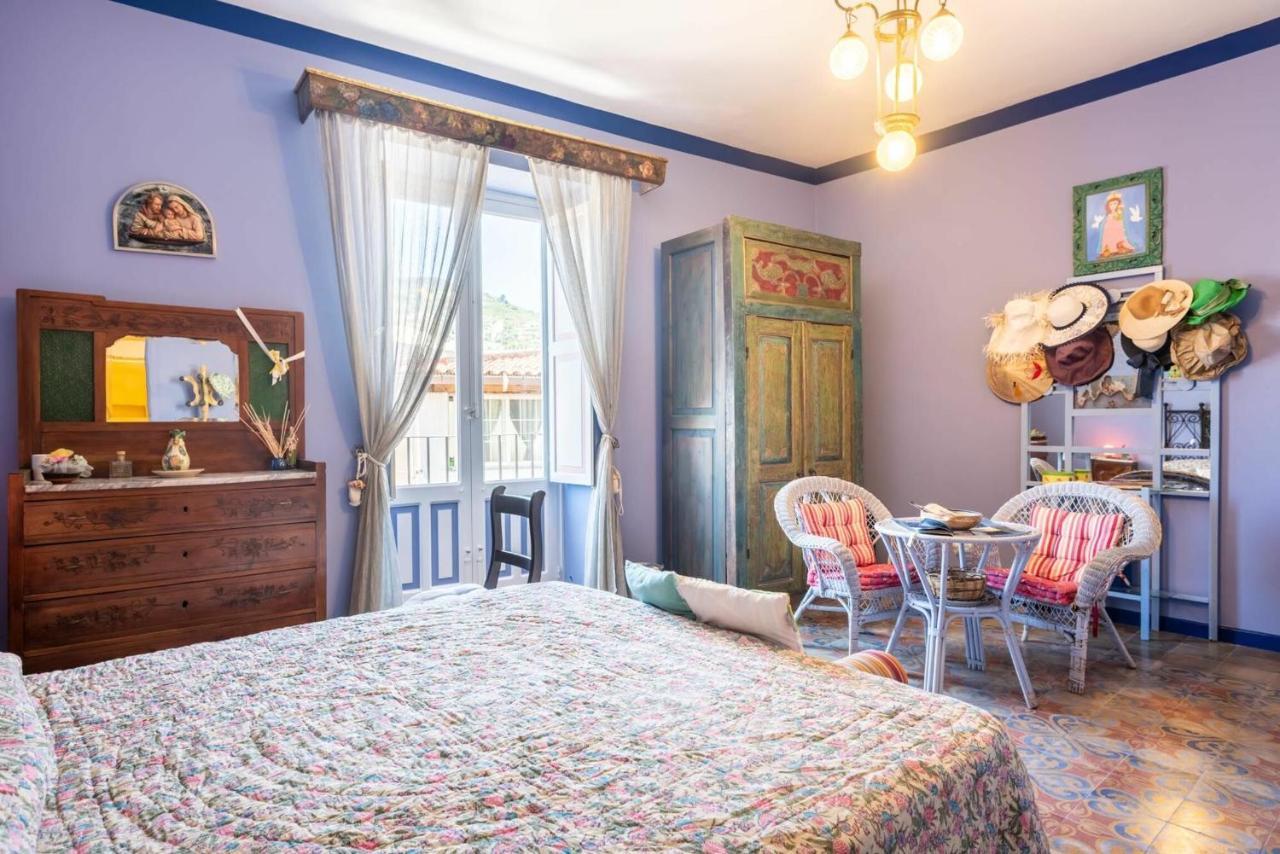 Villa Garibaldi Lipari  Eksteriør billede